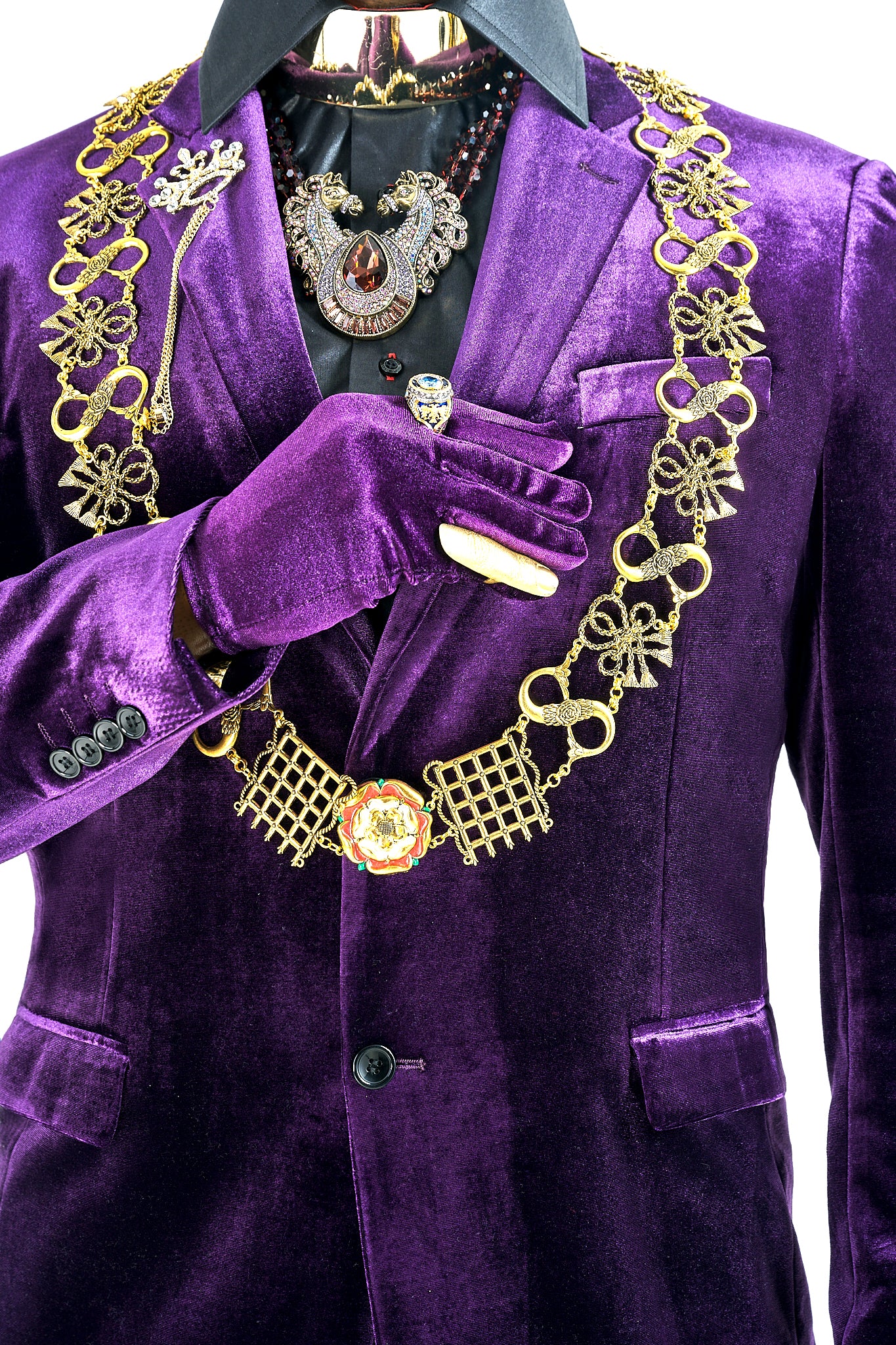 VELVET JACKETS |SoloBassé's Purple Velvet Jacket